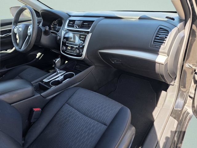 Used 2018 Nissan Altima 2.5 SV FWD image 17