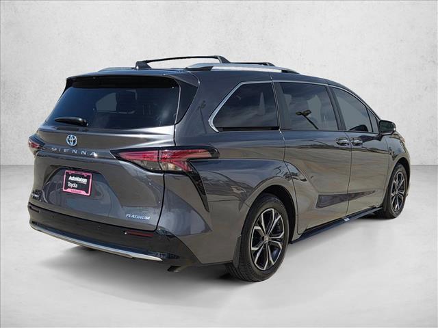 Used 2025 Toyota Sienna Platinum AWD/4WD image 5