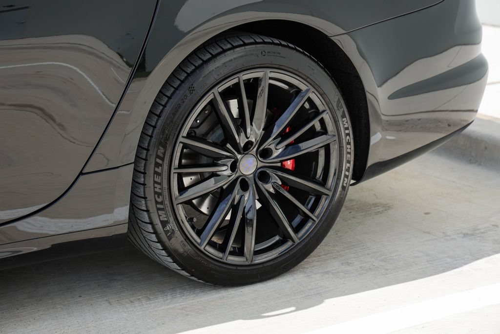 Used 2019 Maserati Quattroporte S GranSport RWD image 32