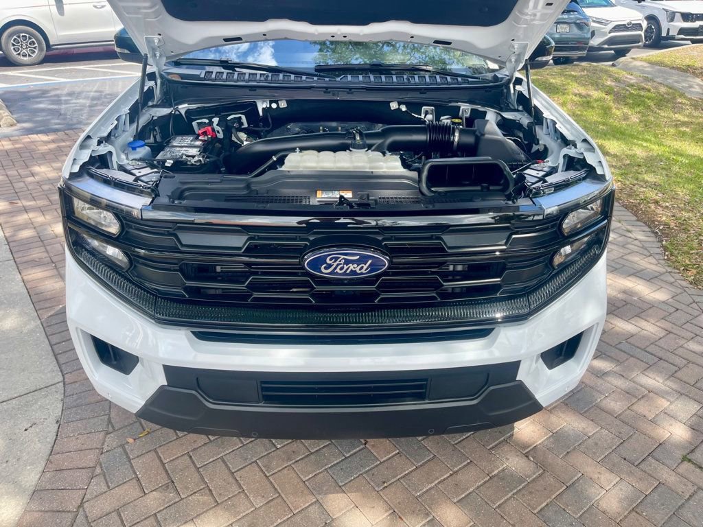 Used 2025 Ford Expedition Active image 18