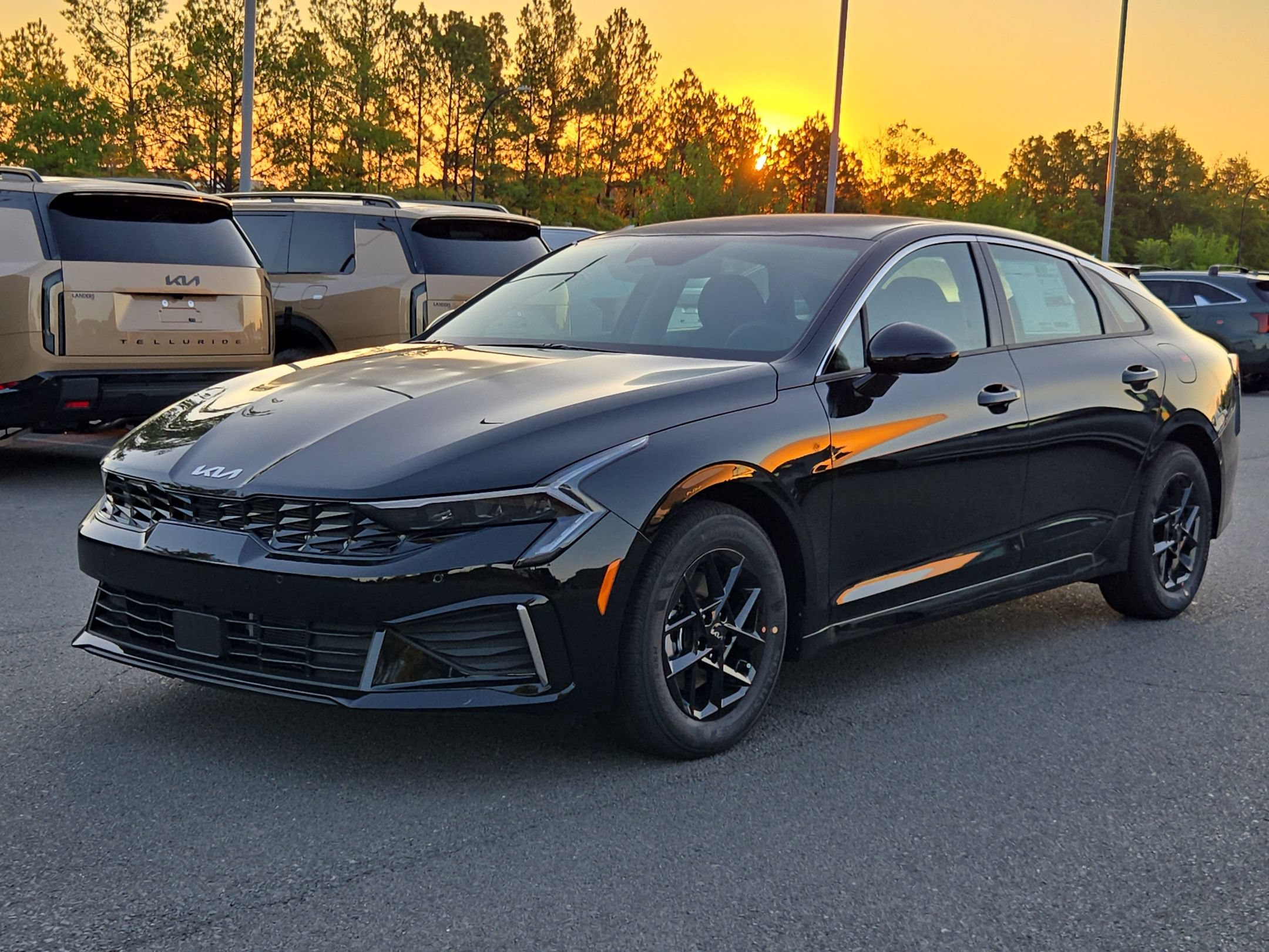 New 2026 Kia K5 LXS FWD image 3