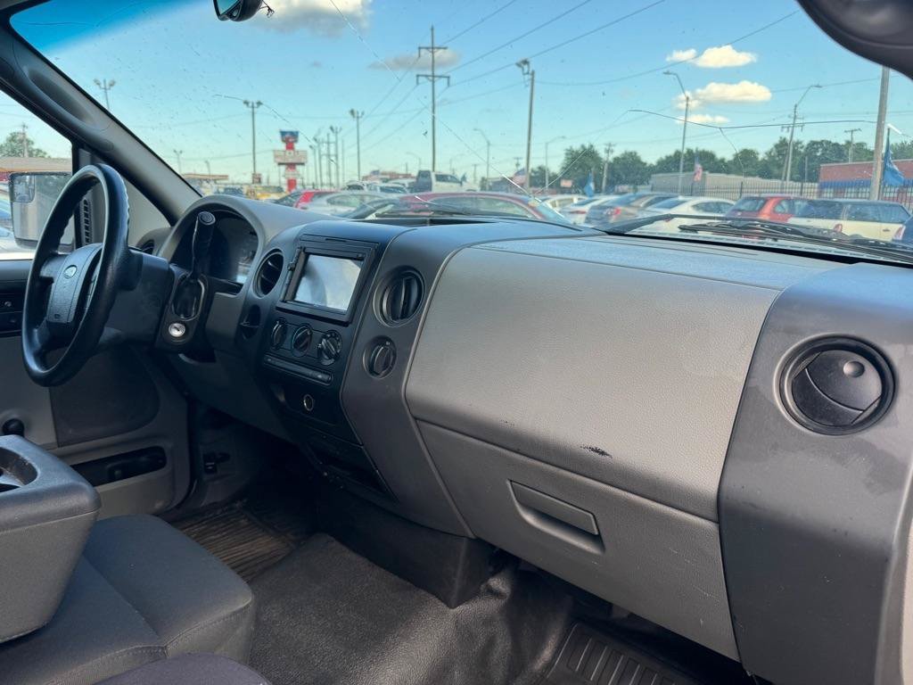 Used 2006 Ford F150 2WD Regular Cab image 12