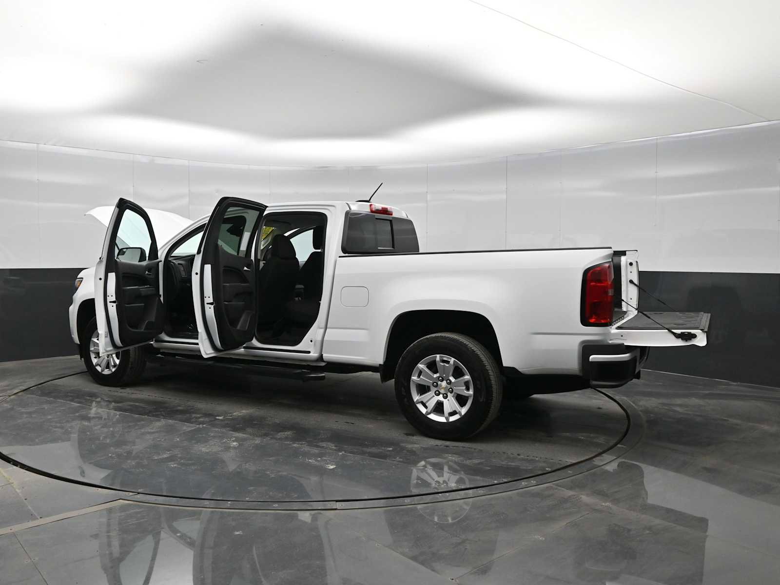 Used 2022 Chevrolet Colorado LT w/ LT Convenience Package image 41