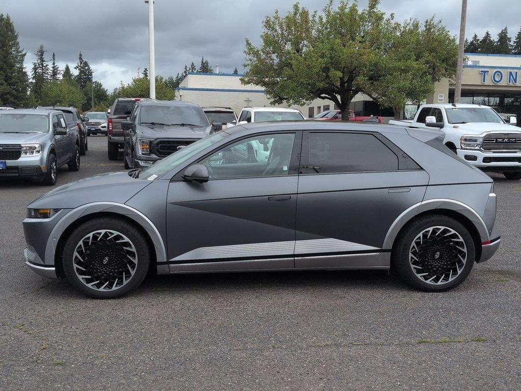 Used 2024 Hyundai Ioniq 5 Limited AWD/4WD image 2