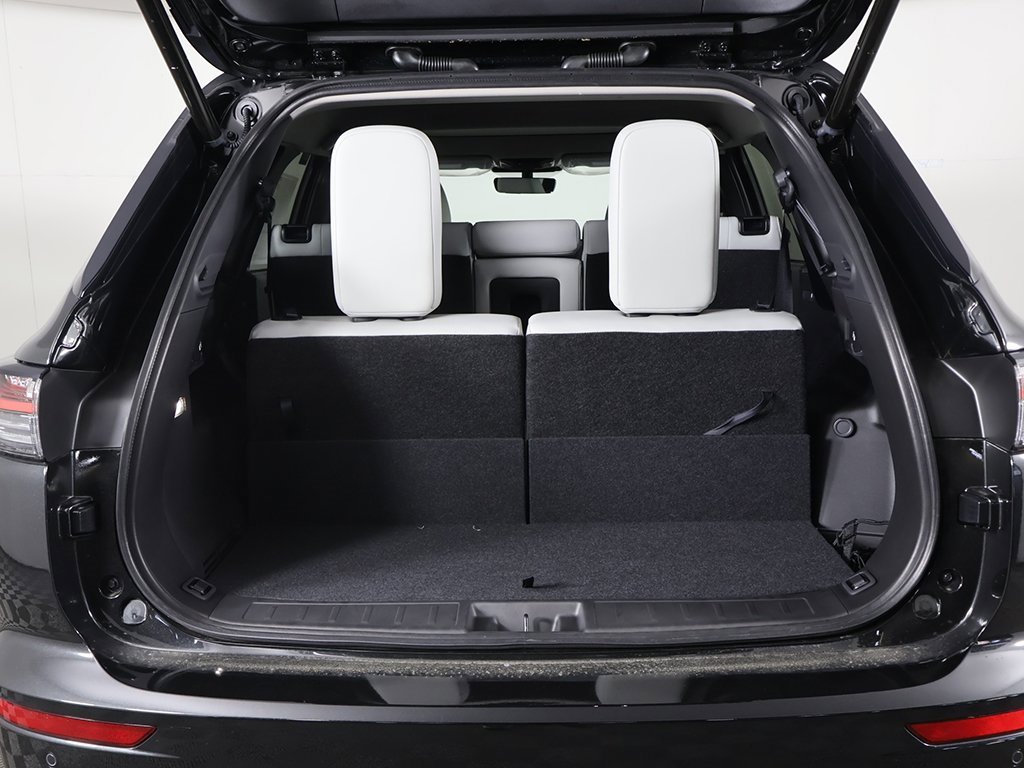 New 2025 Mitsubishi Outlander SE image 22