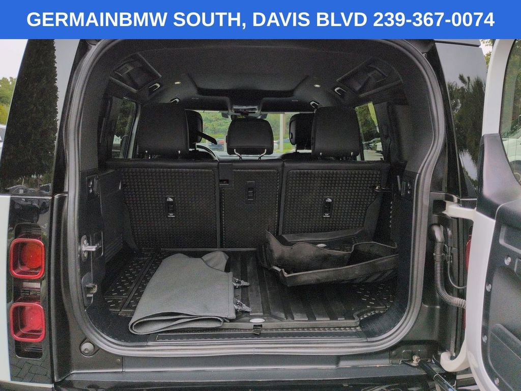 Used 2024 Land Rover Defender 110 X-Dynamic SE AWD/4WD image 14