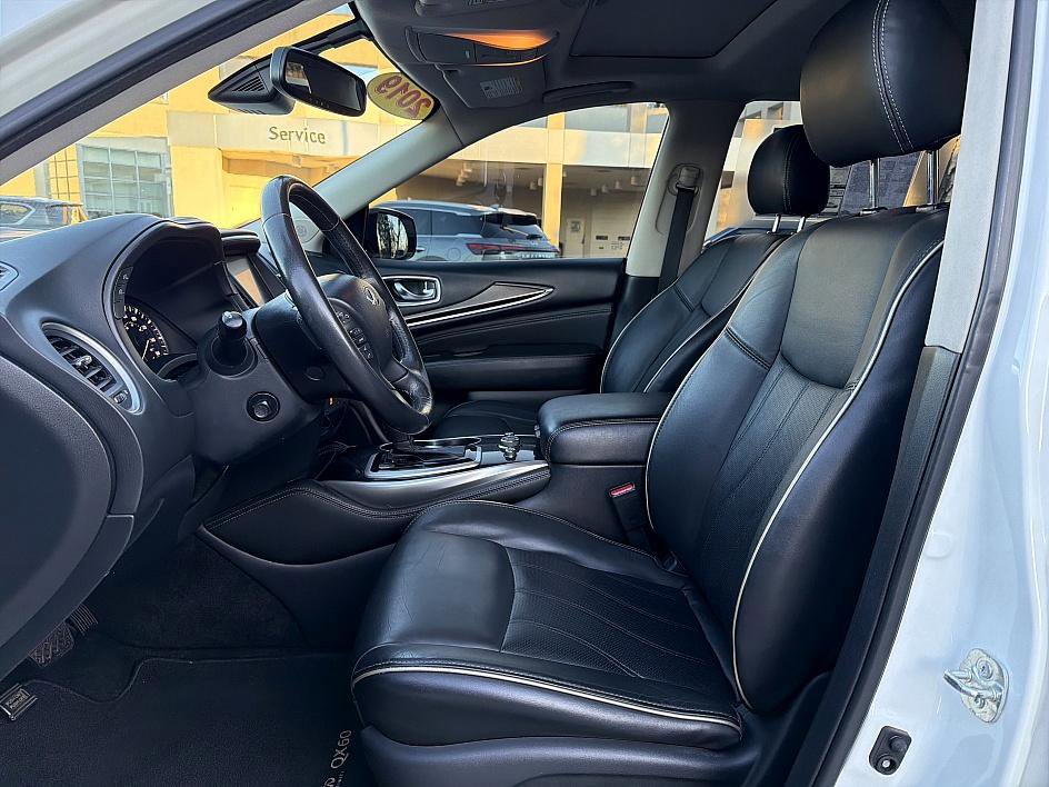 Certified 2019 INFINITI QX60 Luxe w/ Essential Package image 17