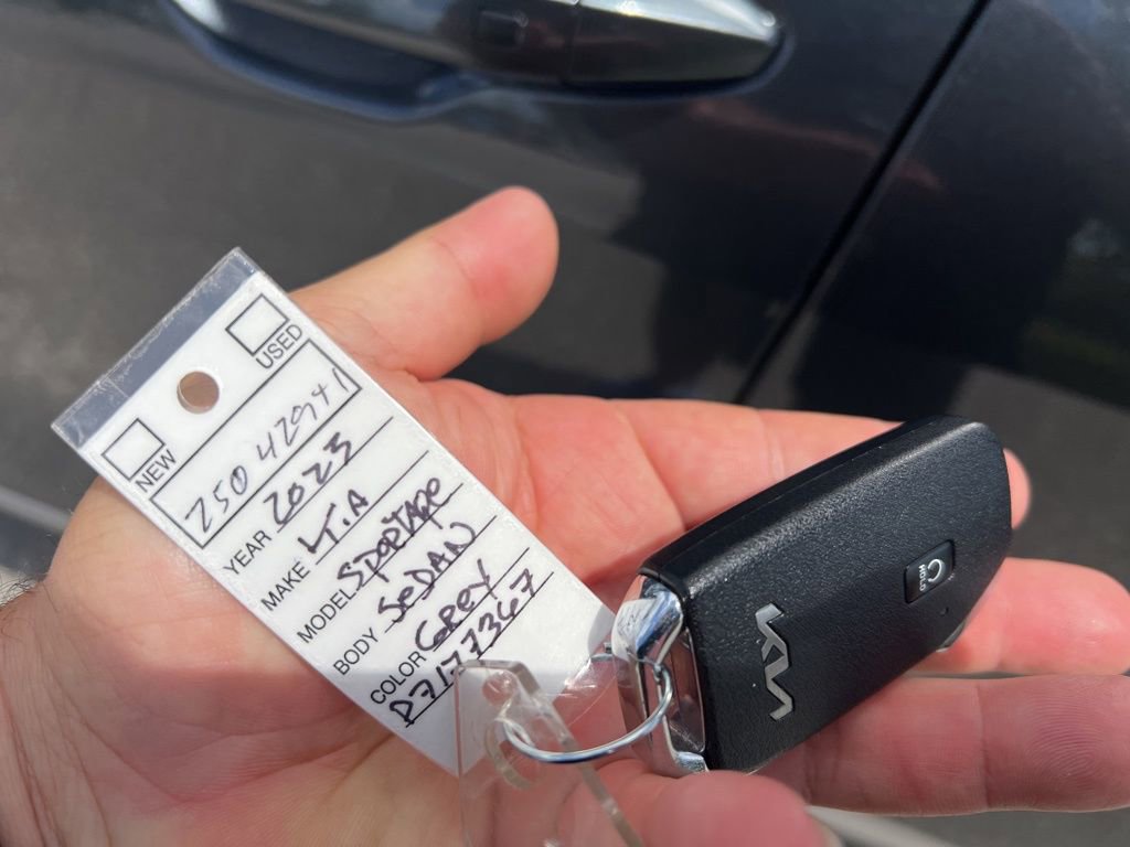 Used 2023 Kia Sportage EX image 27