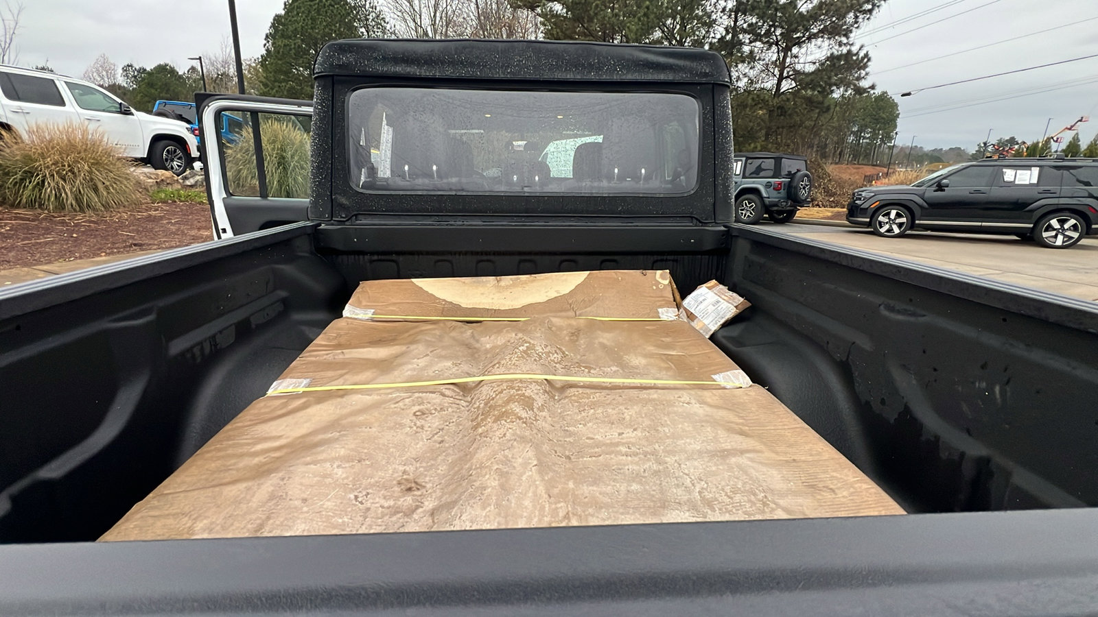 Used 2024 Jeep Gladiator Sport image 13