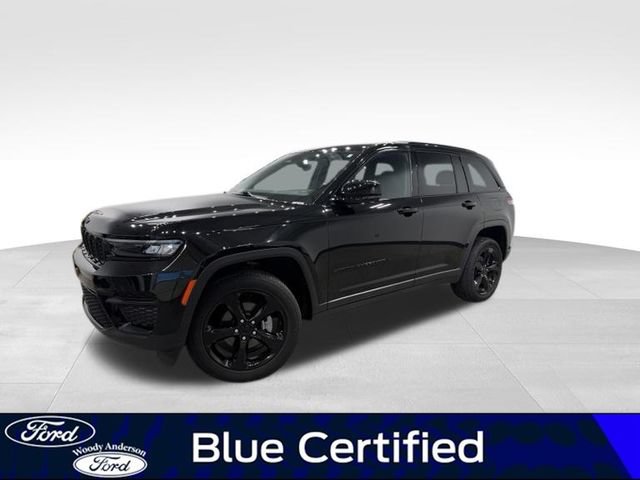 Used 2023 Jeep Grand Cherokee Altitude RWD image 1
