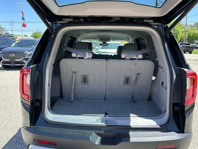 Used 2023 GMC Acadia SLT image 26
