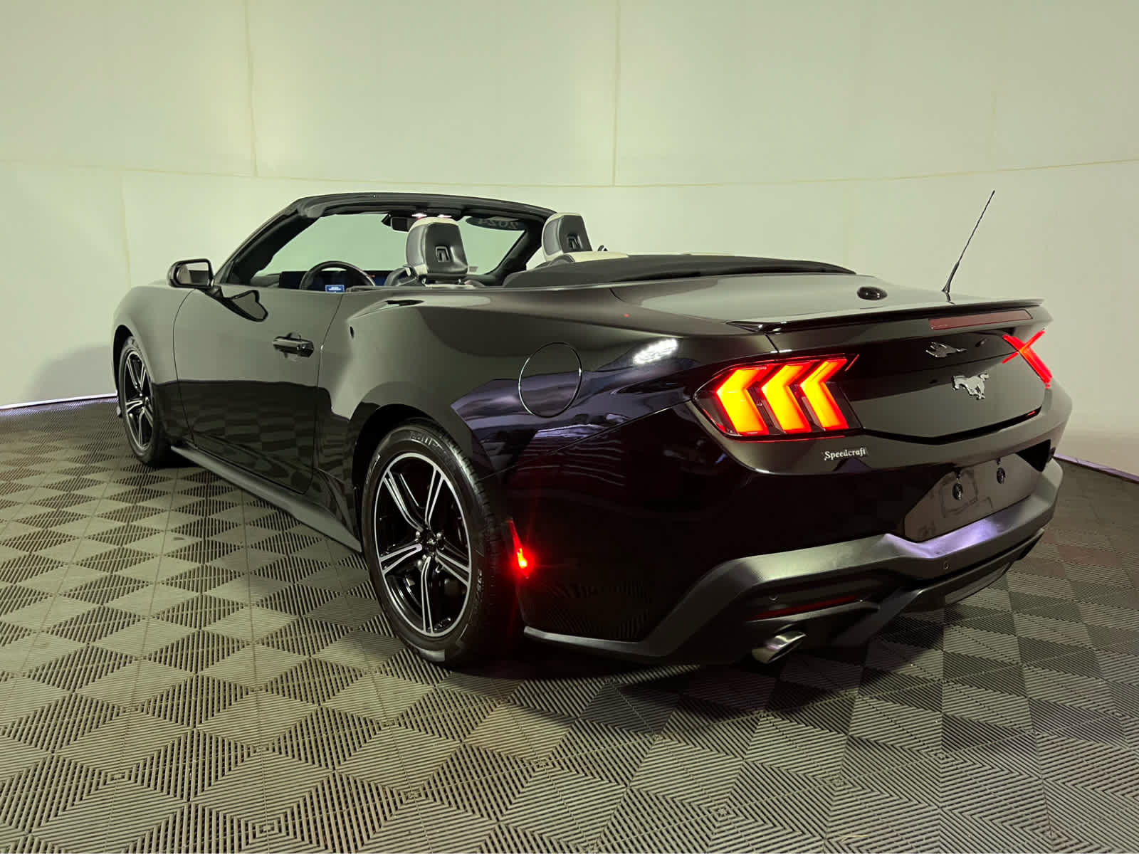 Used 2024 Ford Mustang Premium RWD image 5