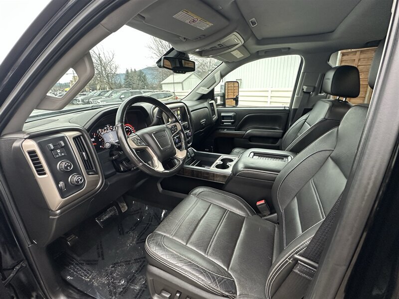 Used 2016 GMC Sierra 3500 Denali w/ Duramax Plus Package AWD/4WD image 4