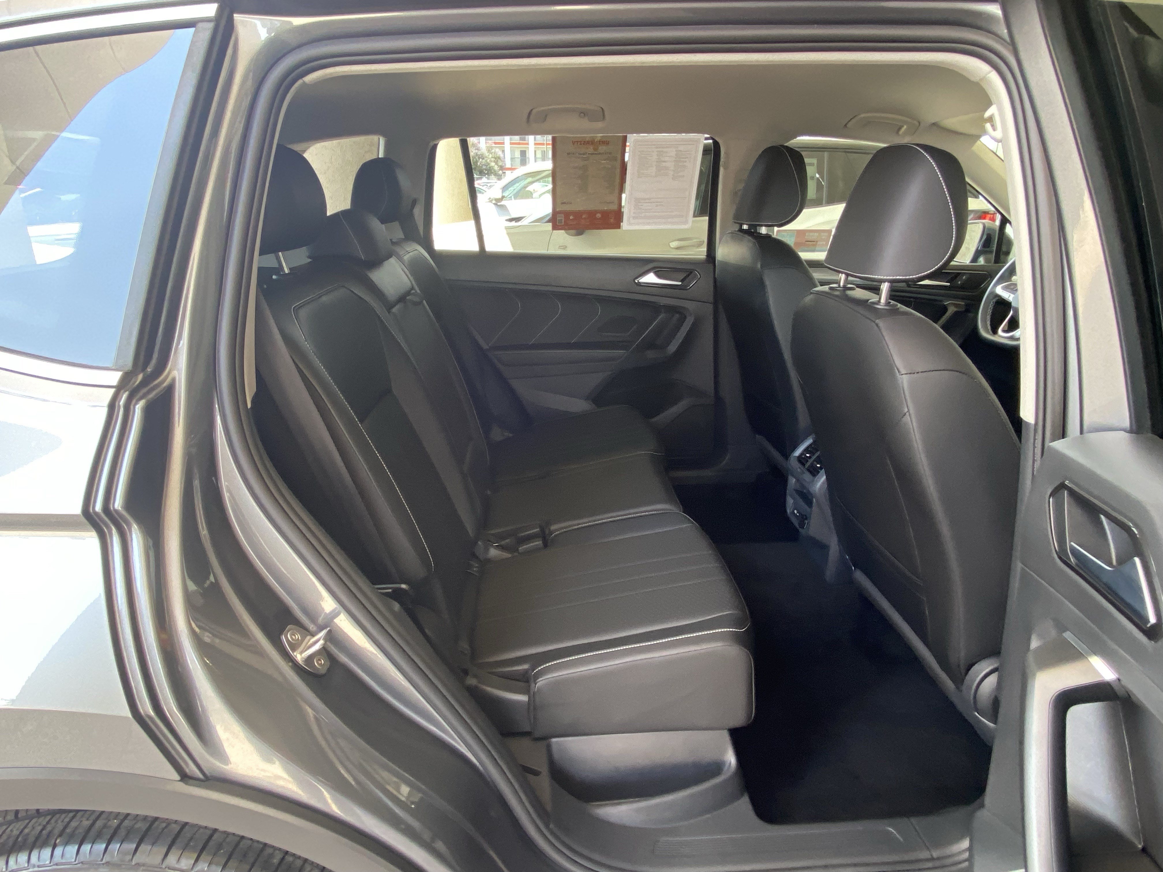 Certified 2023 Volkswagen Tiguan SE AWD/4WD image 40