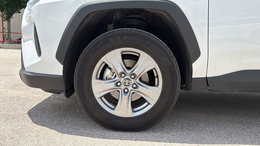 Certified 2025 Toyota RAV4 XLE FWD image 12