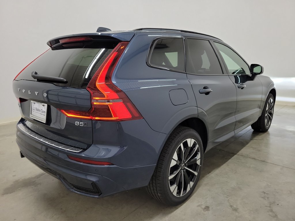 New 2026 Volvo XC60 B5 Plus w/ Protection Package Premier AWD/4WD image 5