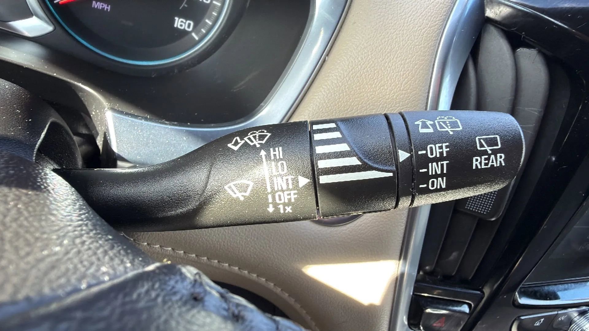 Used 2022 Chevrolet Traverse LT AWD/4WD image 13