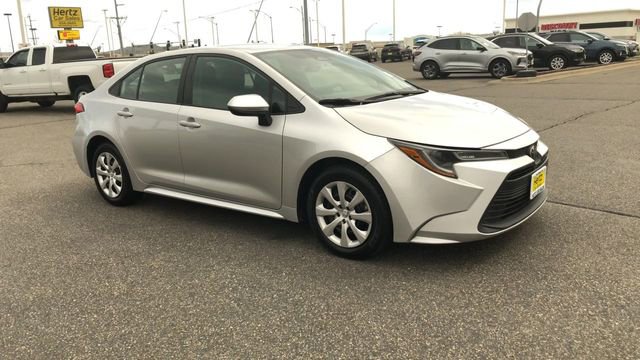 Used 2024 Toyota Corolla LE image 2