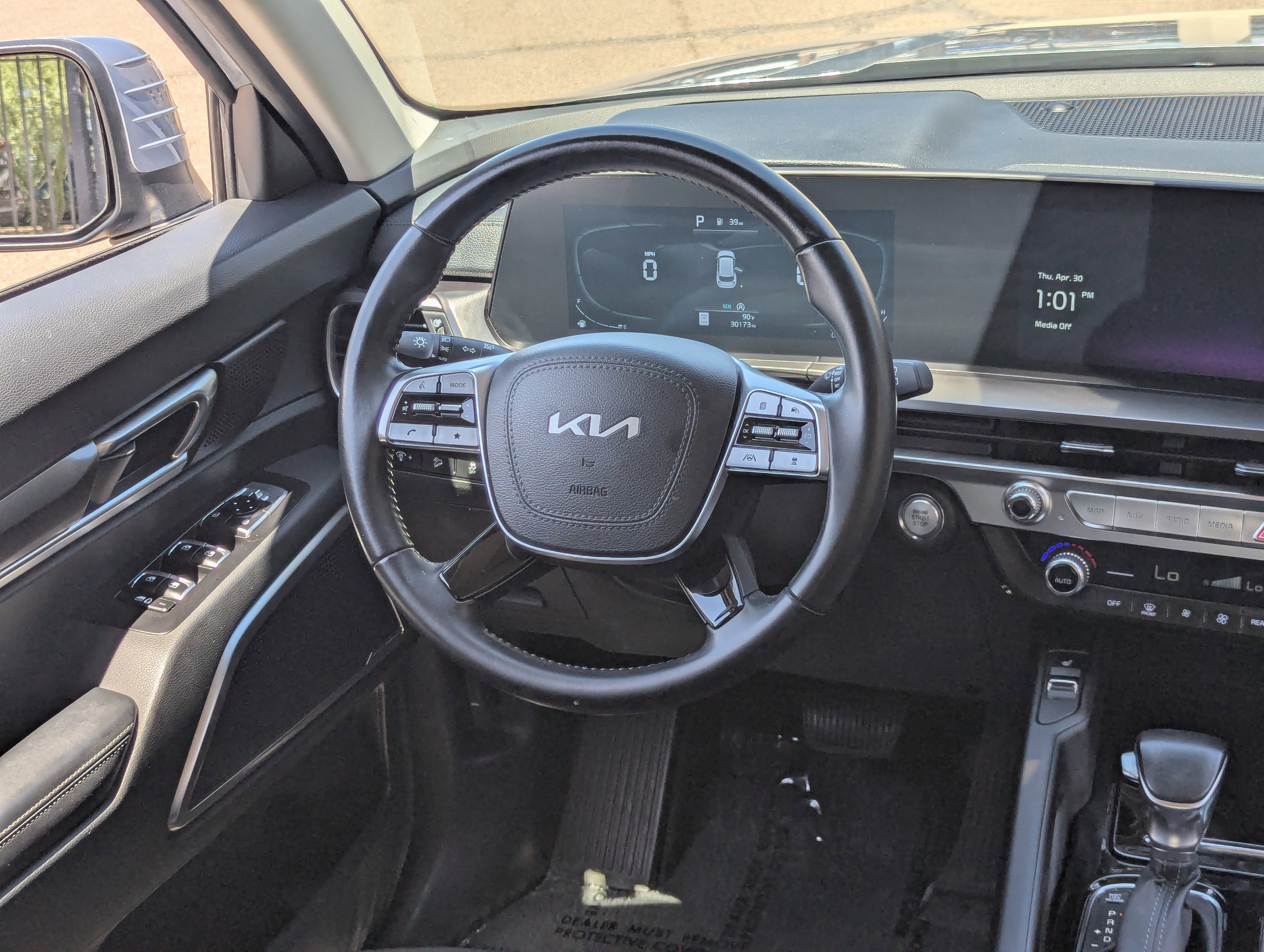 Certified 2024 Kia Telluride S w/ S Sunroof Package FWD image 13