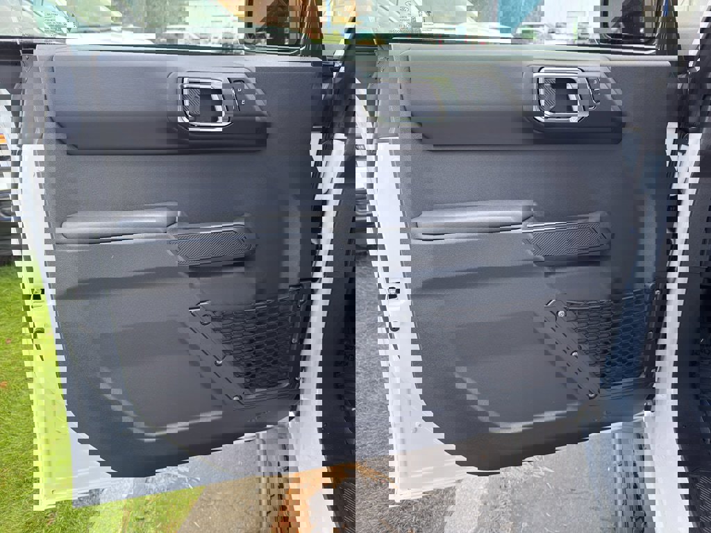 New 2025 Ford Bronco Outer Banks image 10