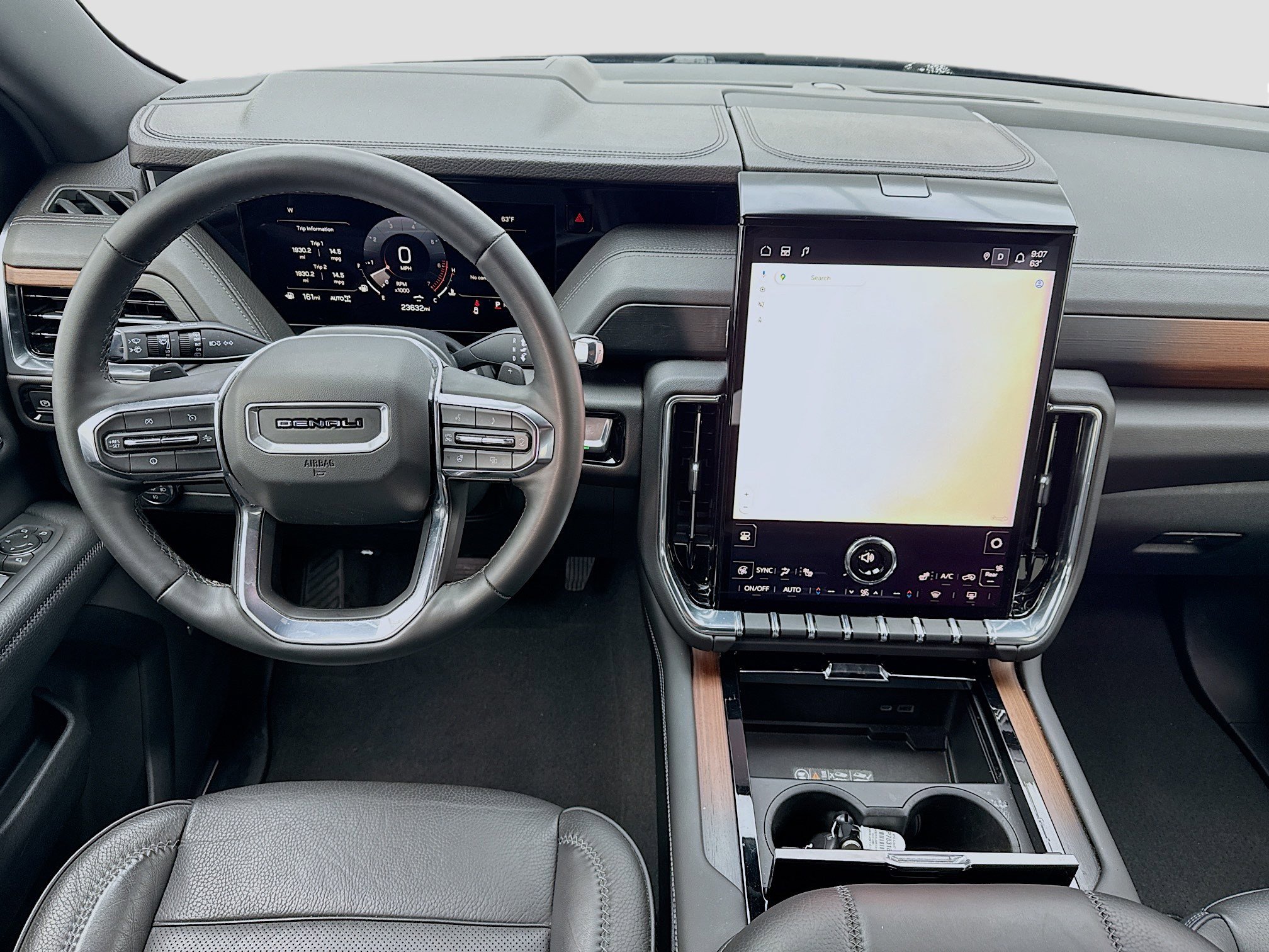 Used 2025 GMC Yukon Denali AWD/4WD image 14