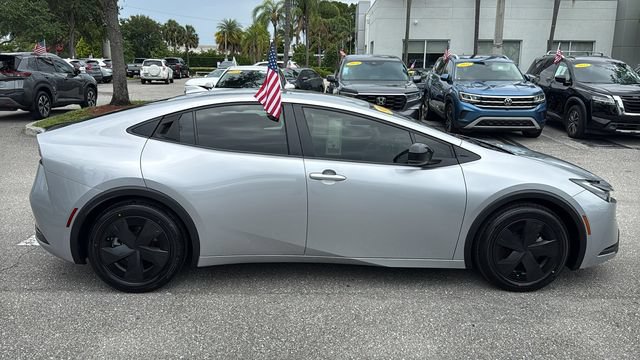 Used 2023 Toyota Prius LE FWD image 10