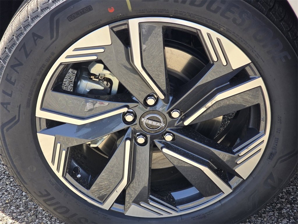 New 2025 Nissan Murano SL image 17