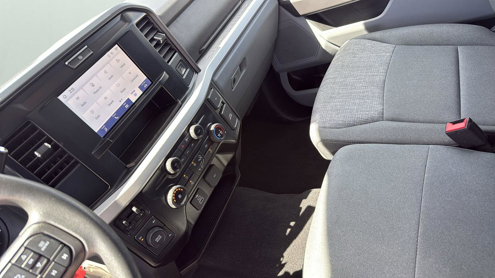 Used 2025 Ford F350 XLT image 21