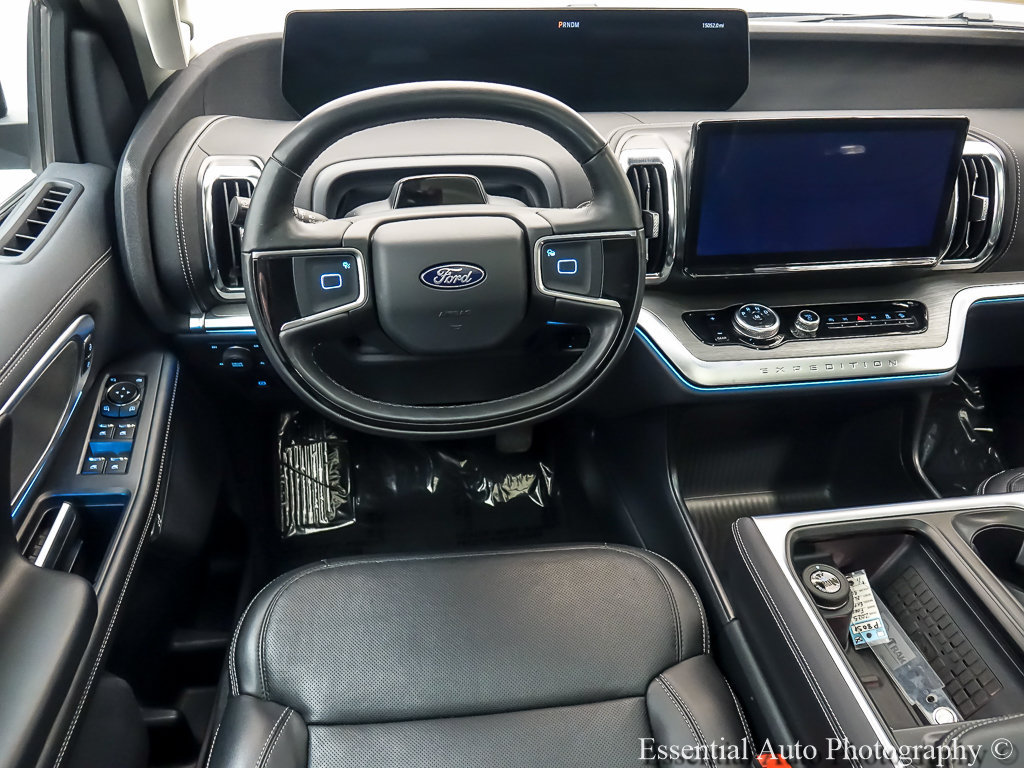 Certified 2025 Ford Expedition Max Platinum AWD/4WD image 16