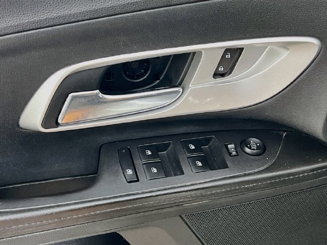 Used 2016 Chevrolet Equinox LS AWD/4WD image 9