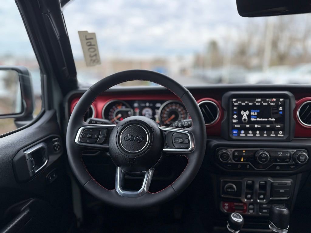 Used 2023 Jeep Wrangler Rubicon w/ Cold Weather Group image 21