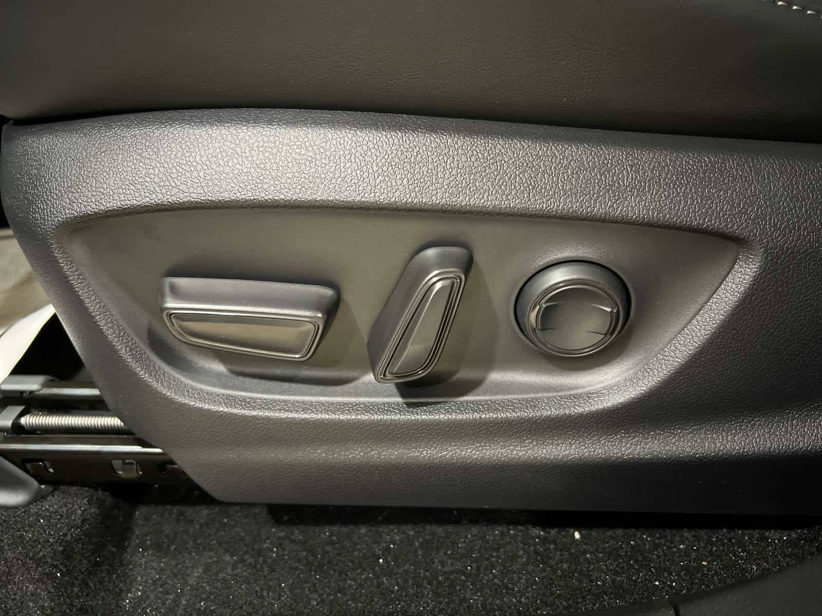 New 2026 Toyota Crown Limited w/ Advanced Technology Package image 15