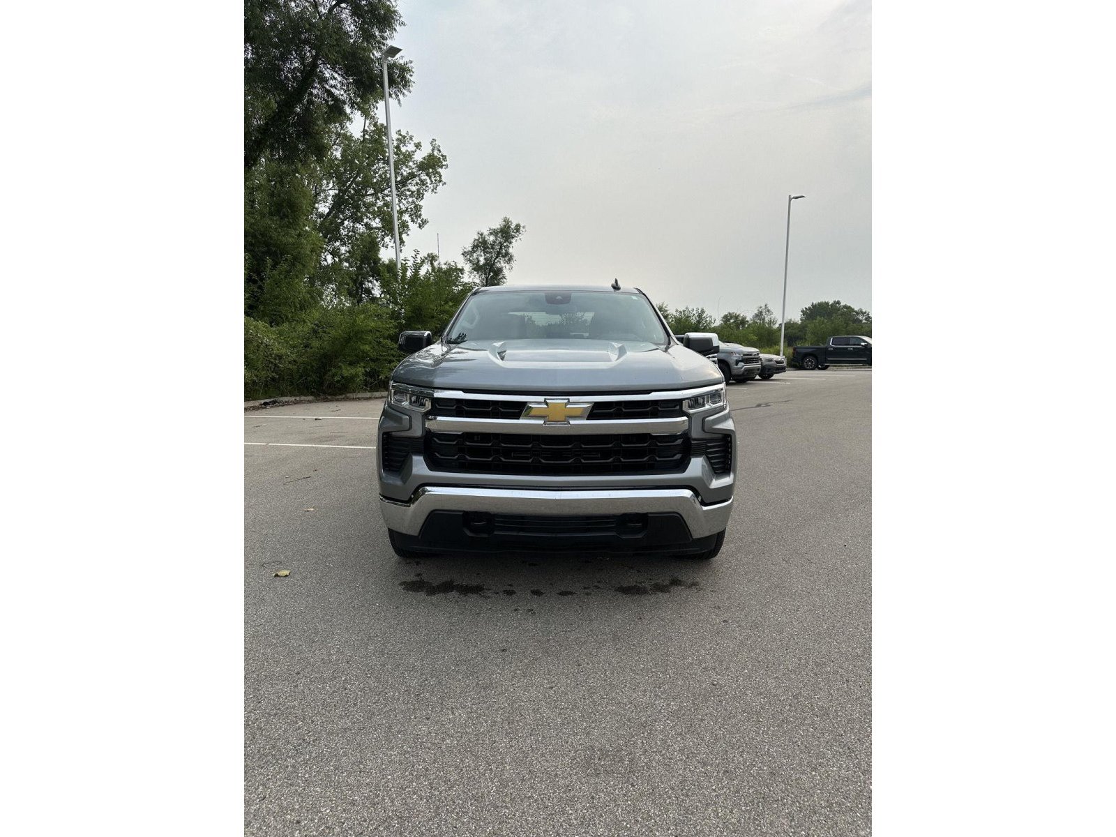 Used 2024 Chevrolet Silverado 1500 LT AWD/4WD image 8
