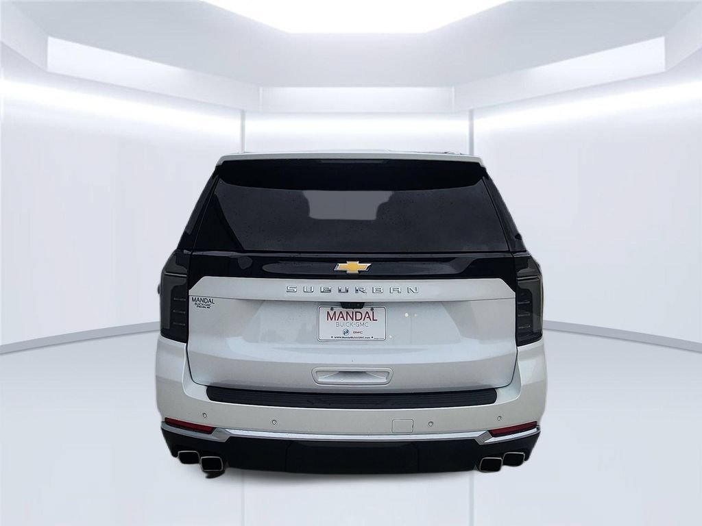 Used 2025 Chevrolet Suburban High Country AWD/4WD image 6
