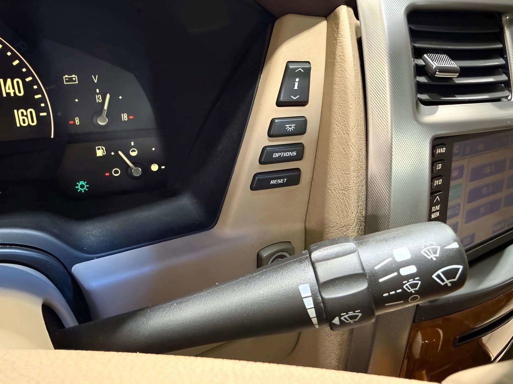 Used 2008 Cadillac XLR RWD image 30