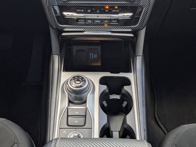 Used 2023 Ford Explorer XLT AWD/4WD image 24