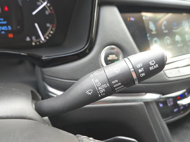 Used 2019 Cadillac XT5 Luxury FWD image 25