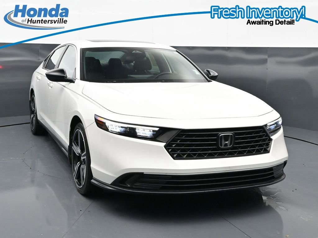 Used 2023 Honda Accord Sport image 1