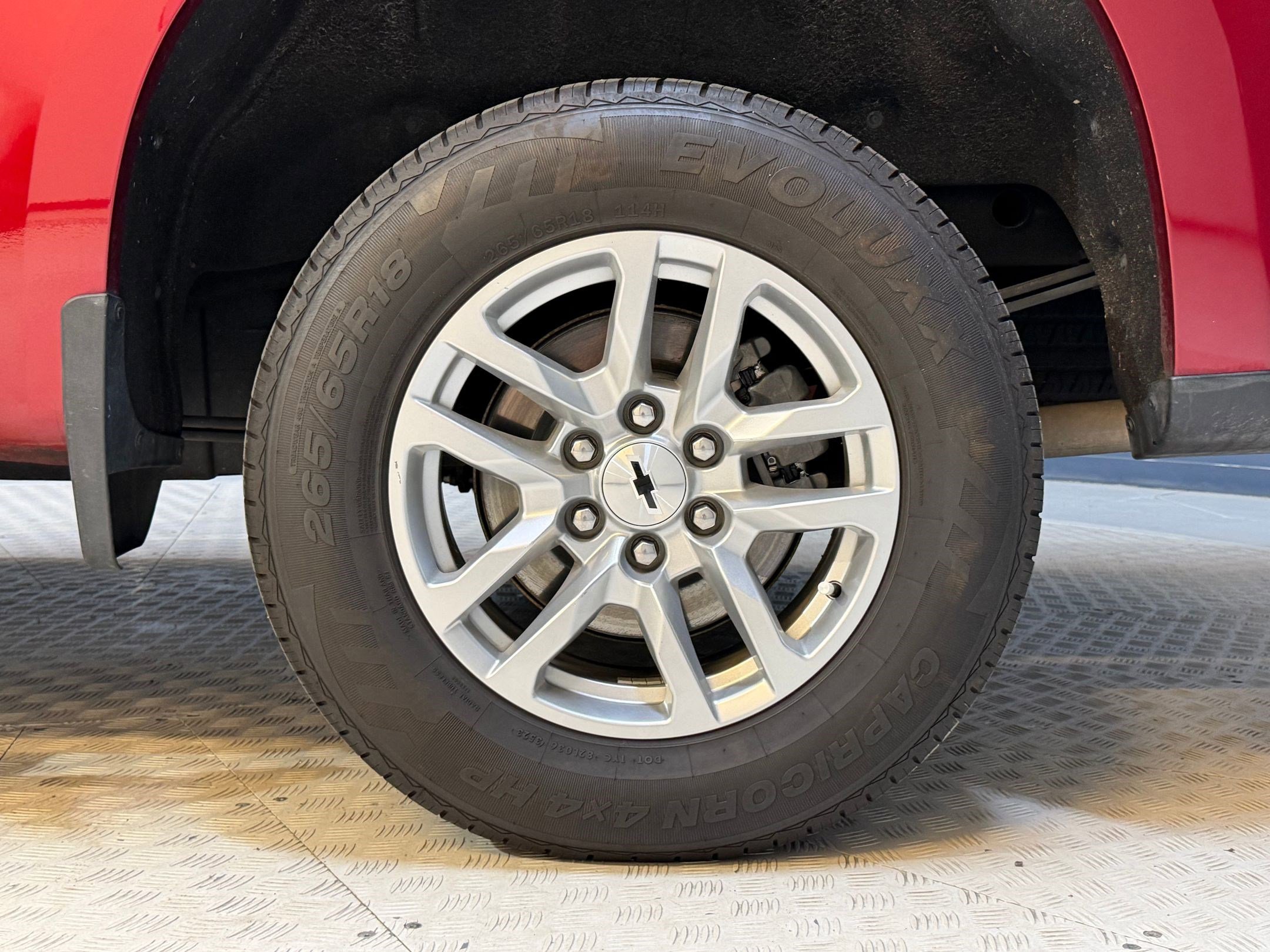 Used 2022 Chevrolet Silverado 1500 RST AWD/4WD image 9