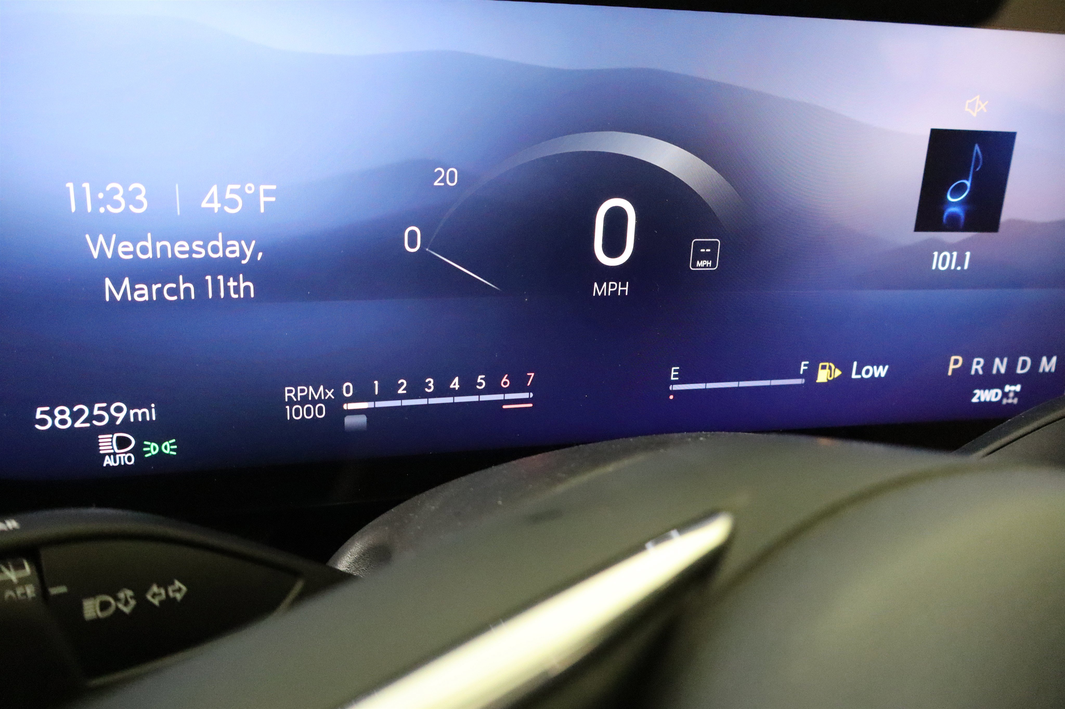 Used 2024 Buick Envision Preferred image 12