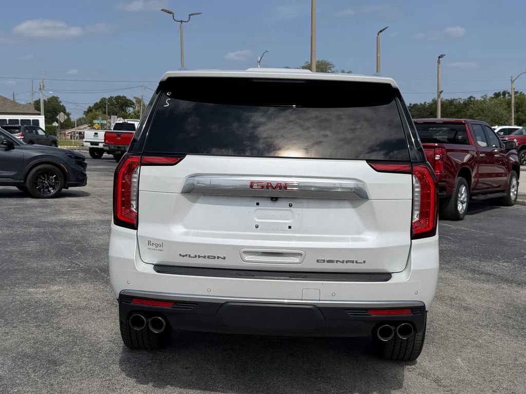 Certified 2023 GMC Yukon Denali w/ LPO, Floor Liner Package AWD/4WD image 6