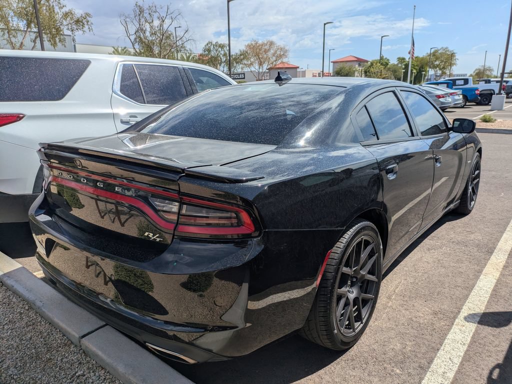 Used 2018 Dodge Charger R/T RWD image 2
