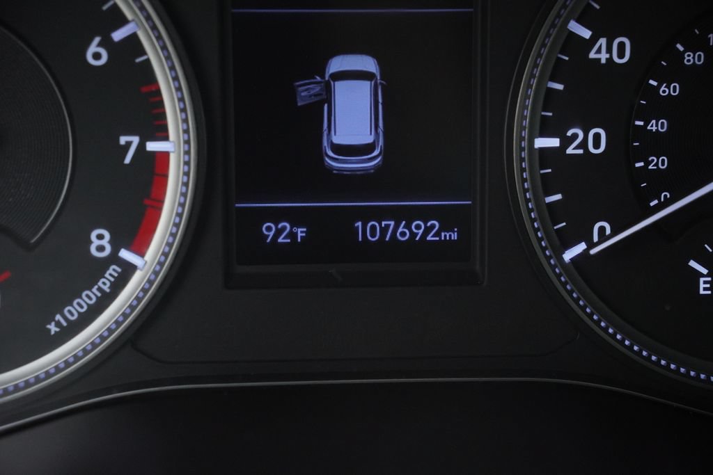Used 2020 Hyundai Santa Fe SE FWD image 19