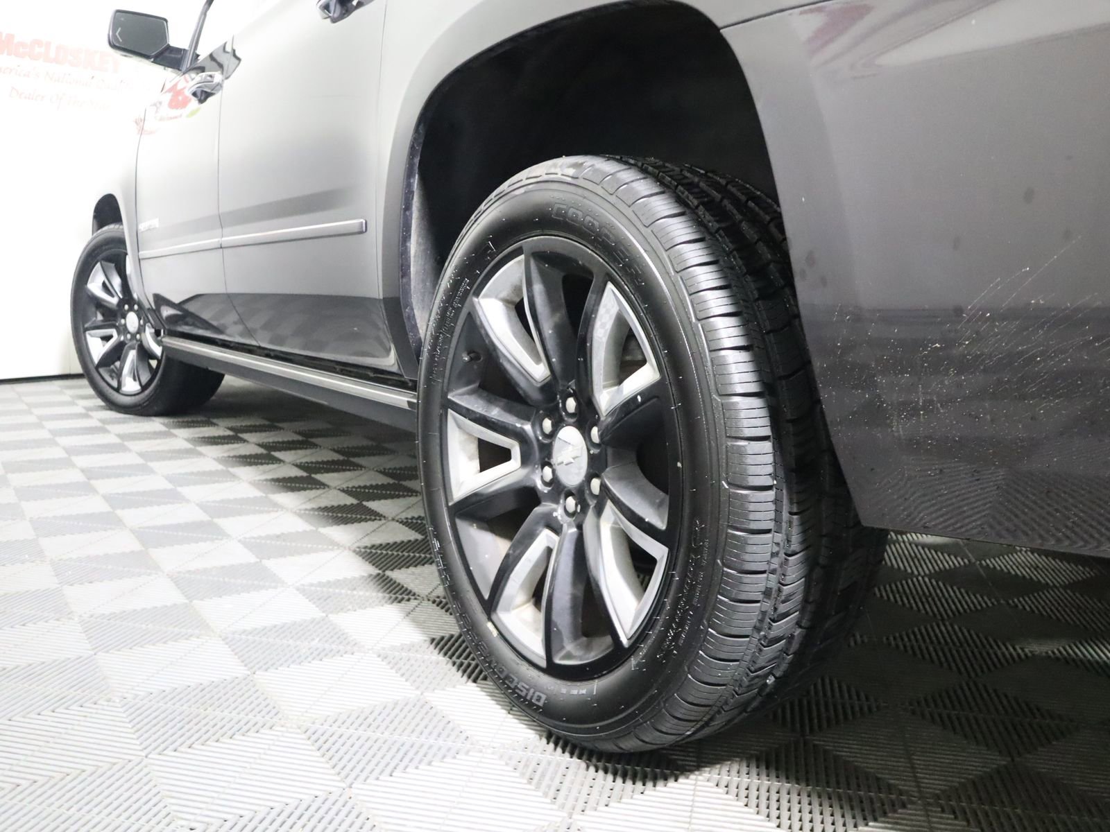 Used 2015 Chevrolet Suburban LTZ AWD/4WD image 11