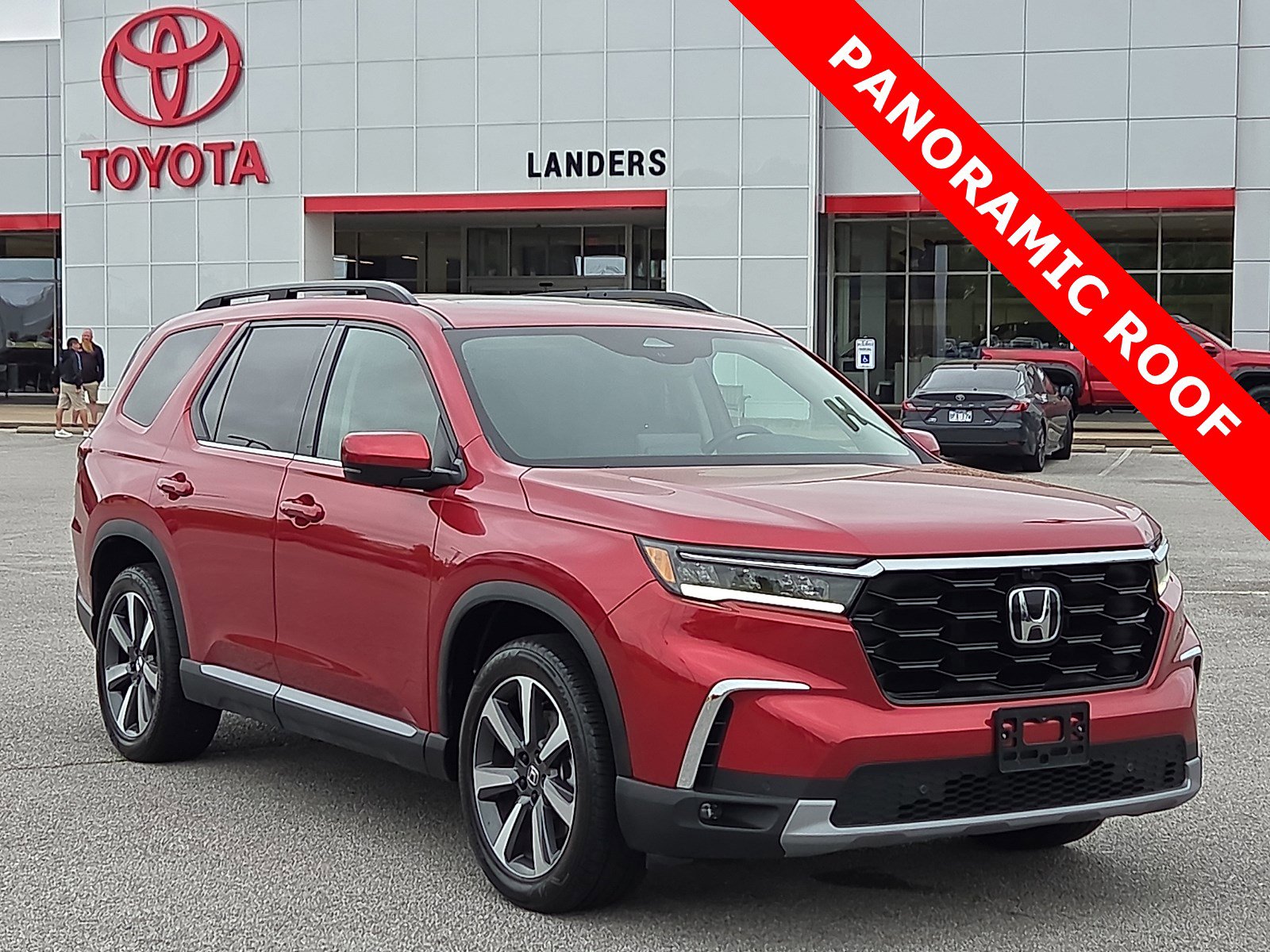 Used 2025 Honda Pilot Elite
