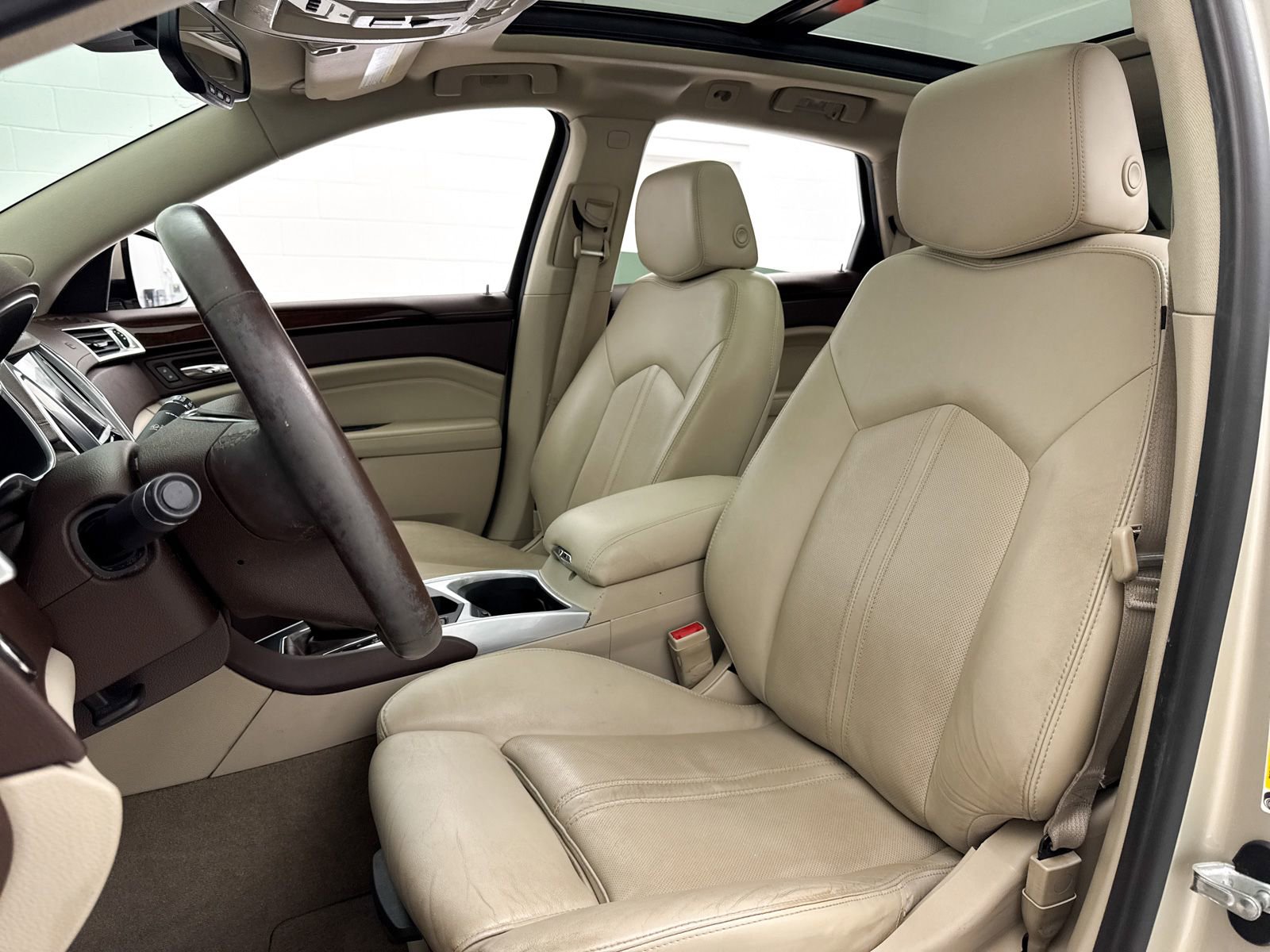 Used 2013 Cadillac SRX Premium w/ LPO, U-Rail D-Rings Package FWD image 17