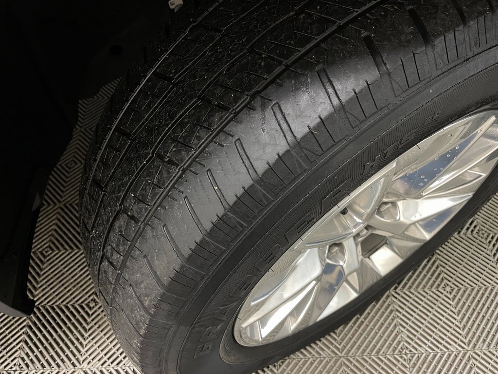 Used 2021 Chevrolet Silverado 1500 LTZ w/ Technology Package image 53