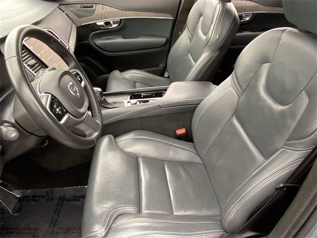 Used 2021 Volvo XC90 T6 Inscription w/ Lounge Package image 21