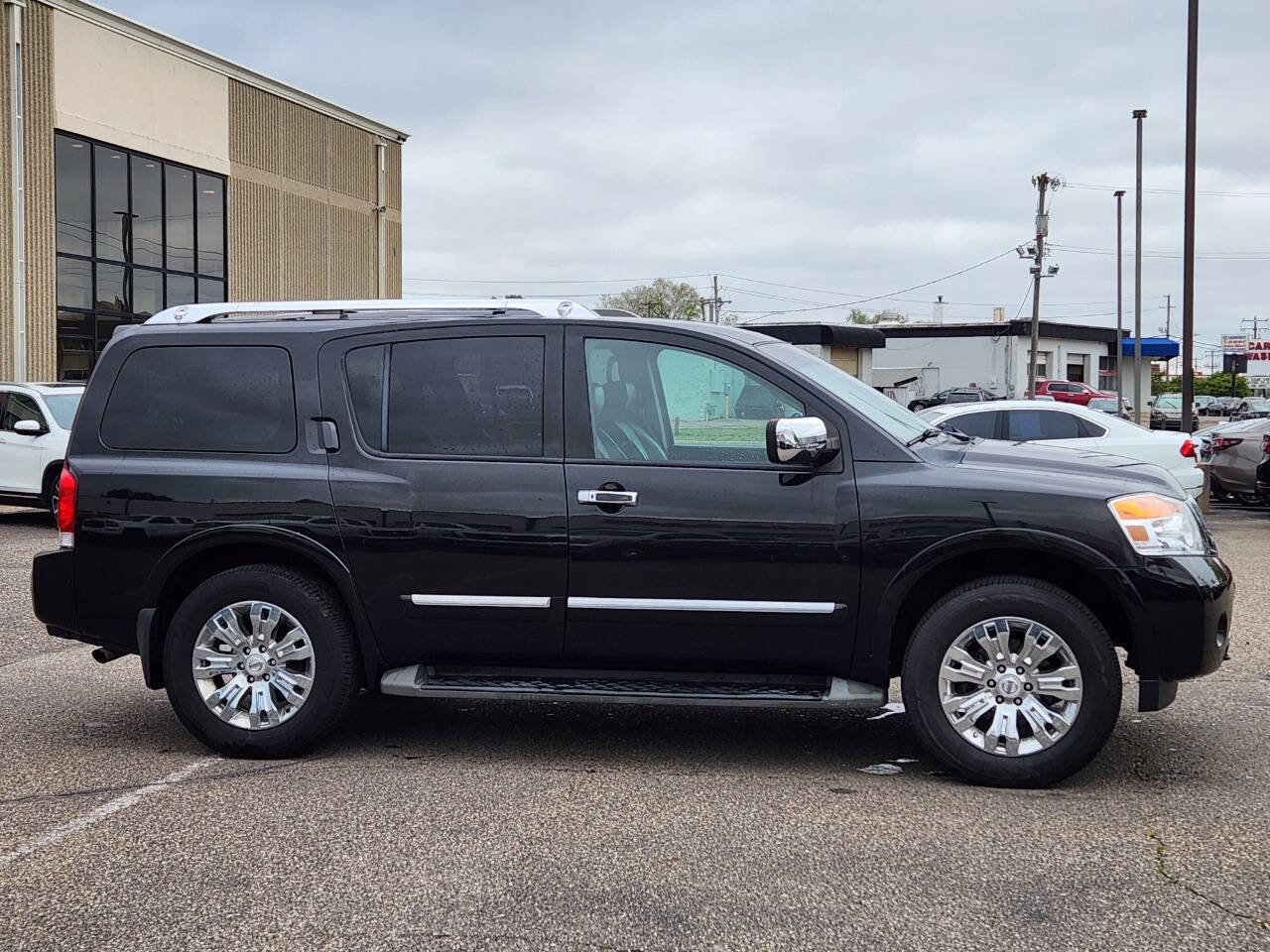 Used 2015 Nissan Armada Platinum w/ 2nd Row Captain Seat Package AWD/4WD image 11
