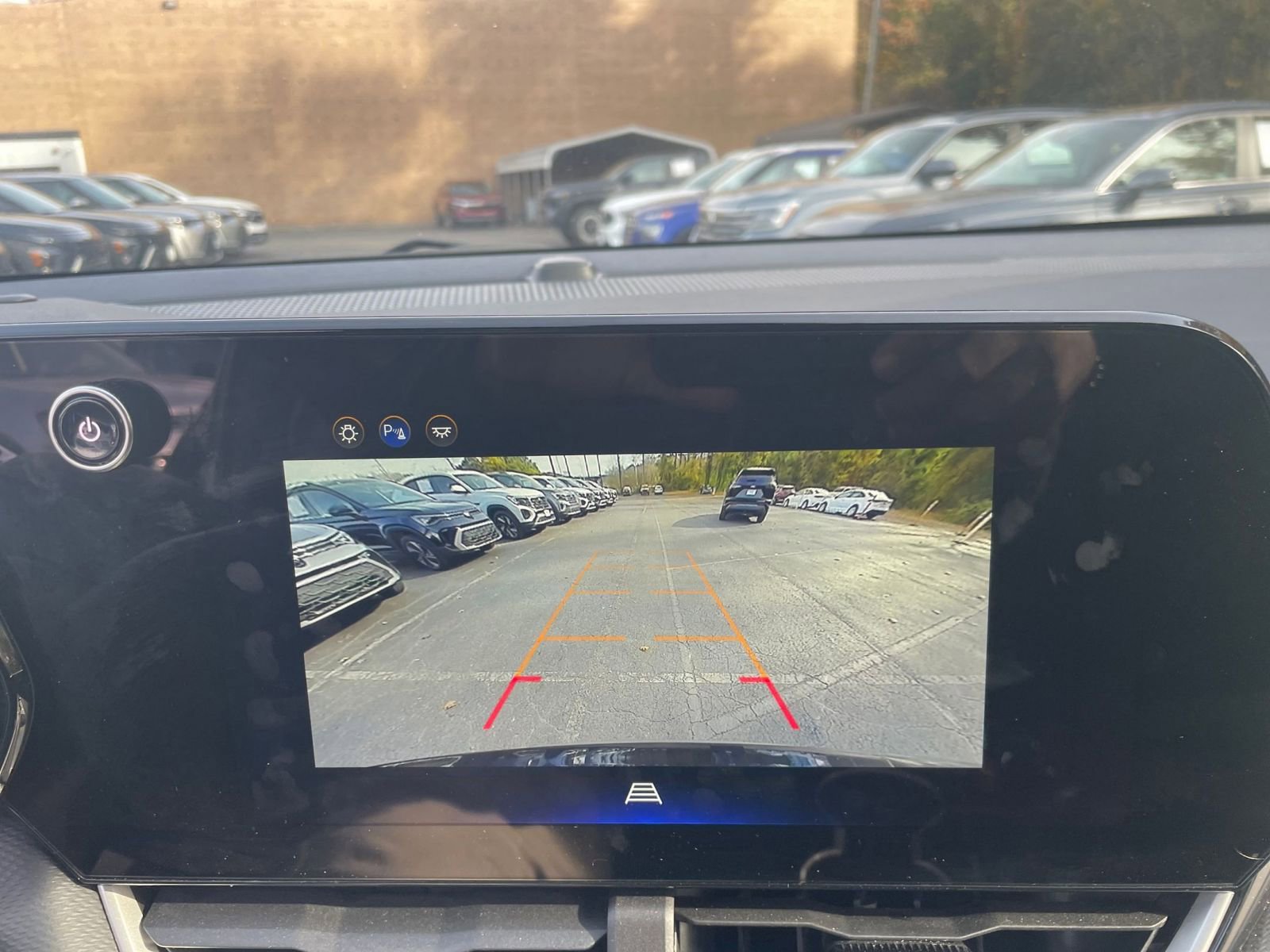 Used 2025 Chevrolet Equinox LT image 17